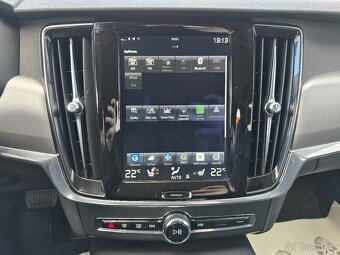 VOLVO V90 2,0 140kW D4 AWD Drive-E MOMENTUM Auto LED KŮŽE - 12