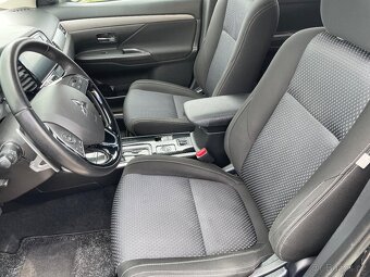 Mitsubishi Outlander 2,2did 110kw Automat 2017 TOP - 12