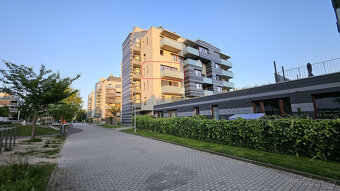 Pronájem slunného bytu 1+kk 40 m² Praha - Jinonice - Vidoule - 12