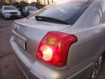 T25 AVENSIS 2.2   110 KW    R.V. 2007 - 12