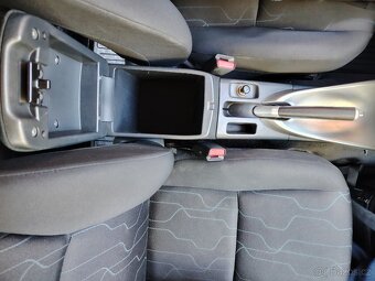 Toyota Auris 2012 - 12