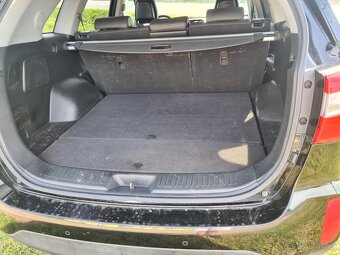 Kia Sorento - 12