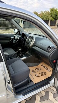 TOYOTA RAV4 2.0D4D 85kw 4x4 - 12