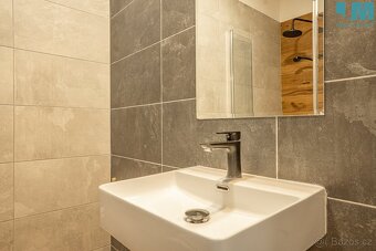 Pronájem byty 2+kk, 50 m2 - Třebíč - Vnitřní Město - 12