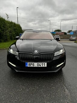 Škoda Superb - 12