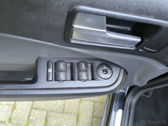 Ford Focus C-MAX Ghia 1.6 TDCi, r.v. 2006, 80 kW - 12