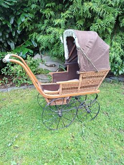 Starožitný kočárek pro panenky č. 950 - 12