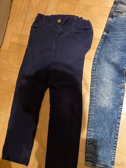 Balík věcí kluk 122,128 - 12