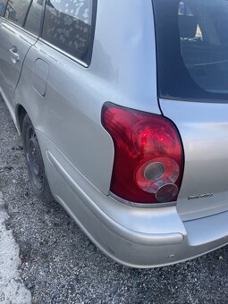 Toyota Avensis t25 2008 110kw 2.2 d4d - 12