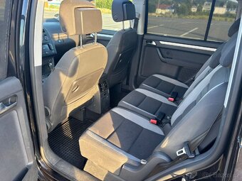 Prodám VW Touran 2.0 TDI. 7 míst. - 12