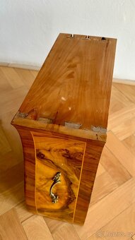 Empírová komoda a skříň - 12