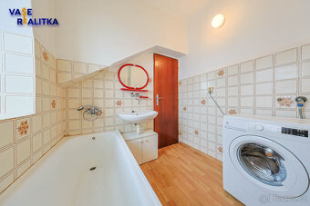 Prodej, rodinný dům, Komárno - 12
