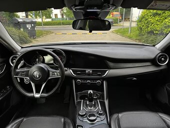 Alfa Romeo Giulia 2.2 JTDM 132kW Super Kůže Navi Automat - 12