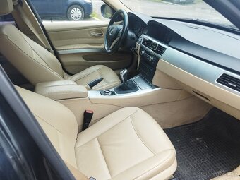 BMW 330D X Drive - 12