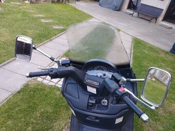 Burgman 250 - 12