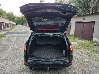 Ford Mondeo Mk IV kombi 2008 2.0i 107kw - 12