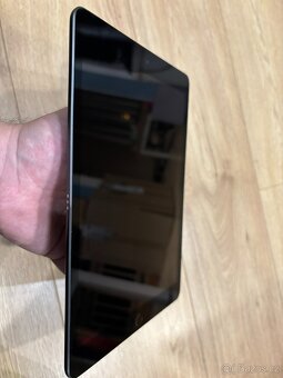 Ipad 8. generace - 12