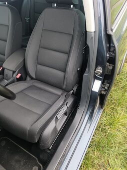 Golf VI 1.6 TDI 77kw perfektní stav style top - 12