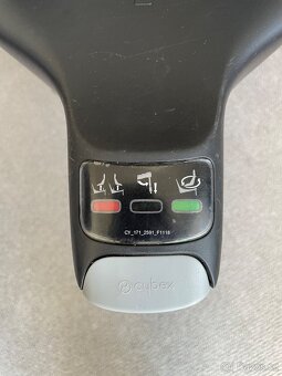 Cybex Z i-size + Isofix zakladna Z (otocni) - 12