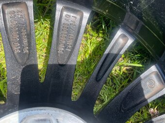 Škoda Trinity 5x112 8x19 et44 - 12