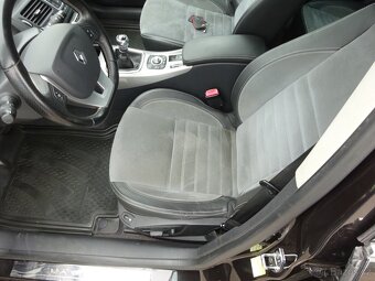 Renault Laguna 2.0 DCI Combi r.v.2010 (110 kw) - 12