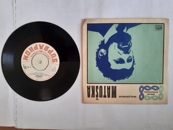 Prodám 35 ks vinylových singlů SP - 12