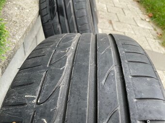 Prodám 3 letní pneu Bridgestone 235/40R19, vzorek 5 mm - 12