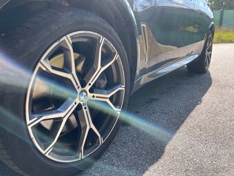 BMW X5 M50d g05 - 12