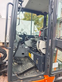 Pásový Minibagr Hitachi ZX38U-5A - 12