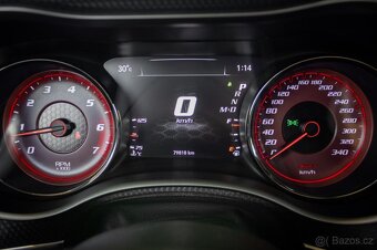 Dodge Charger SRT Hellcat 6.2L V8 - 12