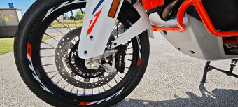 KTM Super Adventure 1290 R, výbava za 60 tis, 1200km, DPH - 12