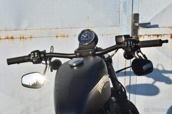 Harley Davidson Sportster 883 IRON - 12