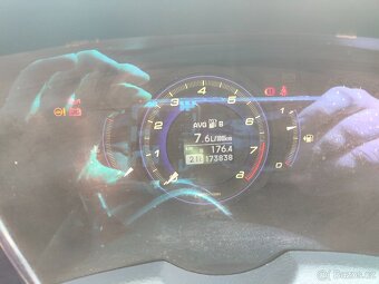 Honda civic 8g 1.8 iVtec benzín. Platí do smazání - 12