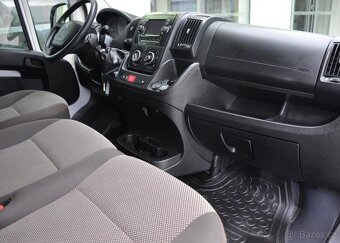 Peugeot Boxer 3300 L2H2 2.2 BlueHDi 140k nafta manuál 103 kw - 12