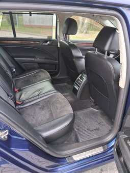 Škoda Superb Kombi 3.6FSI 4X4 191kw Koupeno v ČR - 12