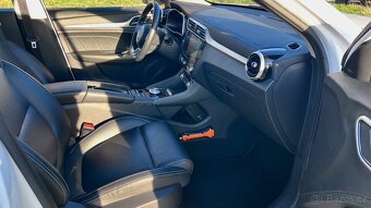 Elektrické SUV MG ZS Luxury Automat Kuze Panorama Kamera - 12