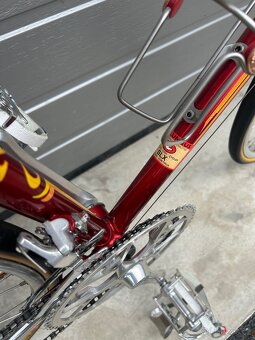 Retro silnička Olmo - 12