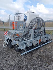 Secí stroj pro přísev TTP - 12