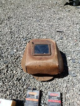 svařovací set – Extol Premium 85A + elektrody + kukla - 12