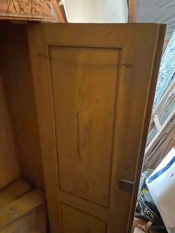 Starožitná skříň - 12