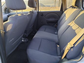 CHEVROLET KALOS NOVÉ V ČR/1.RODINA/2005/STK/POSILOVAČ - 12