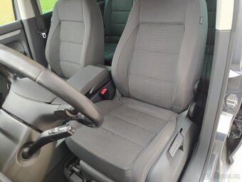 Volkswagen Touran 2.0 TDI, 7 míst, DSG - 12