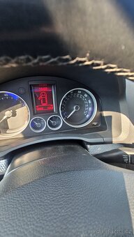 VW GOLF V R32 - 12