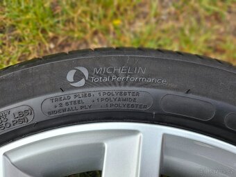 Kompletní letní Alu kola Šk. STRATOS - 205/50 R17 XL - 5x100 - 12