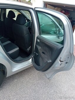 Peugeot 207 - 12