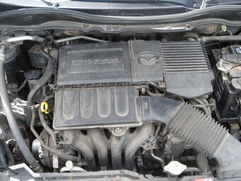 MAZDA 2 1.4 16V - 12
