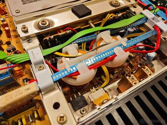 Zesilovač Grundig SV 2000 - 12