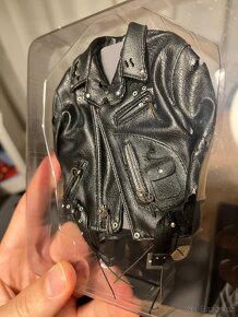 Hot Toys DX13- Terminator 2 - 12
