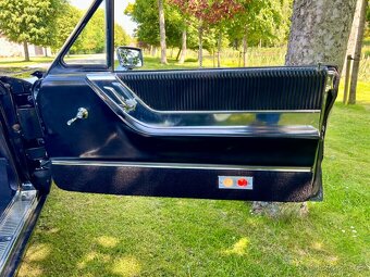 1964 Ford Thunderbird Roadster - 12