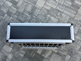 Prodám klec na psa do kufru auta - 12